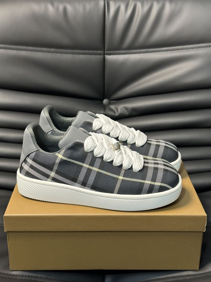 Burberry Low Shoes